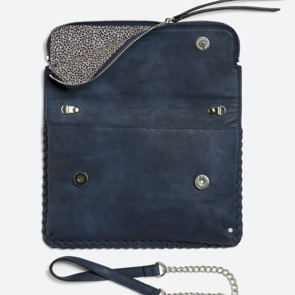 Purse - Picture 2 of 4